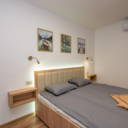 Csaladi Kikoeto Apartman غيولا المظهر الخارجي الصورة