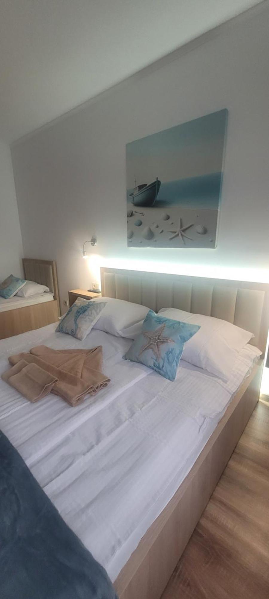 Csaladi Kikoeto Apartman غيولا المظهر الخارجي الصورة
