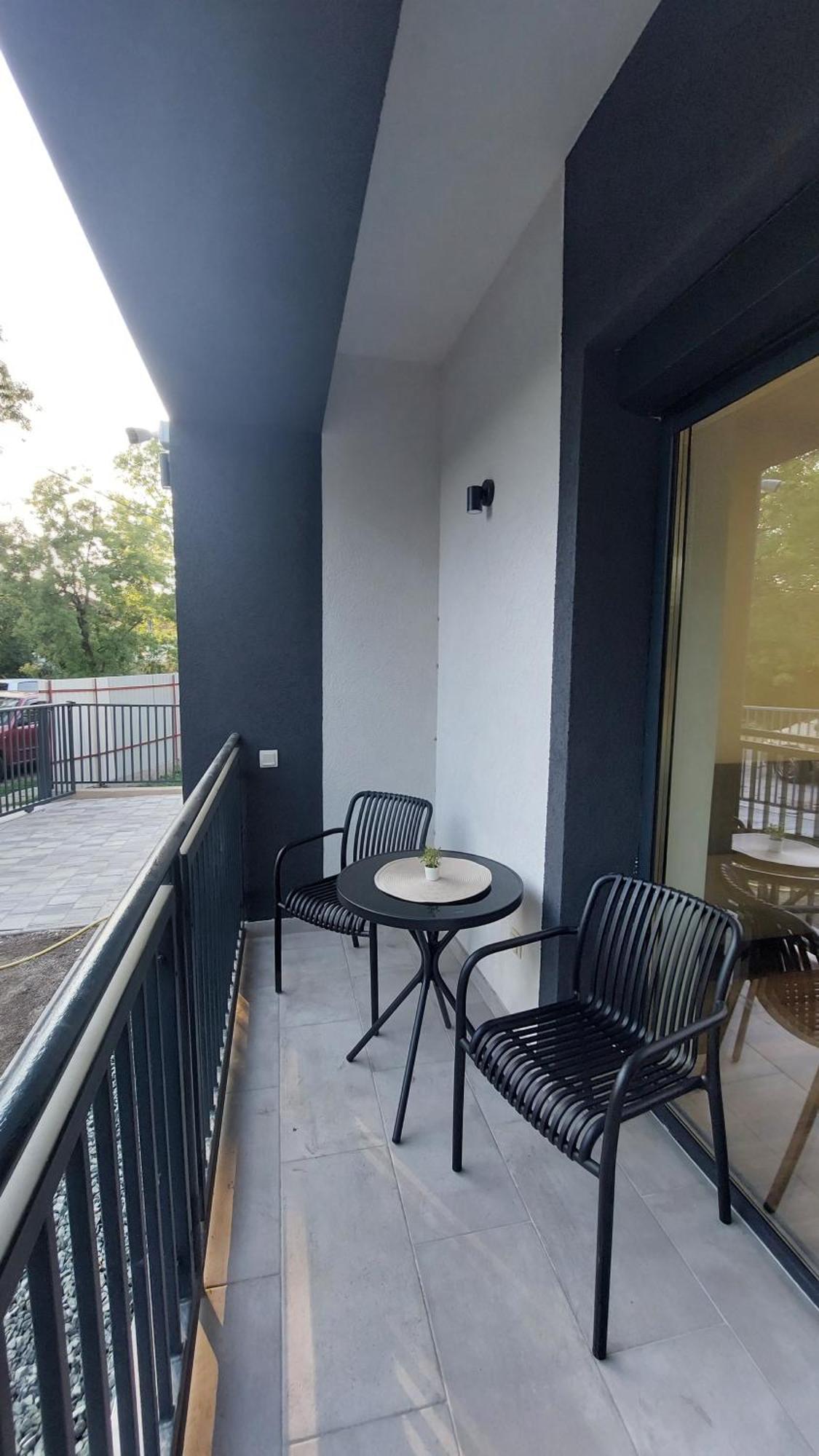 Csaladi Kikoeto Apartman غيولا المظهر الخارجي الصورة