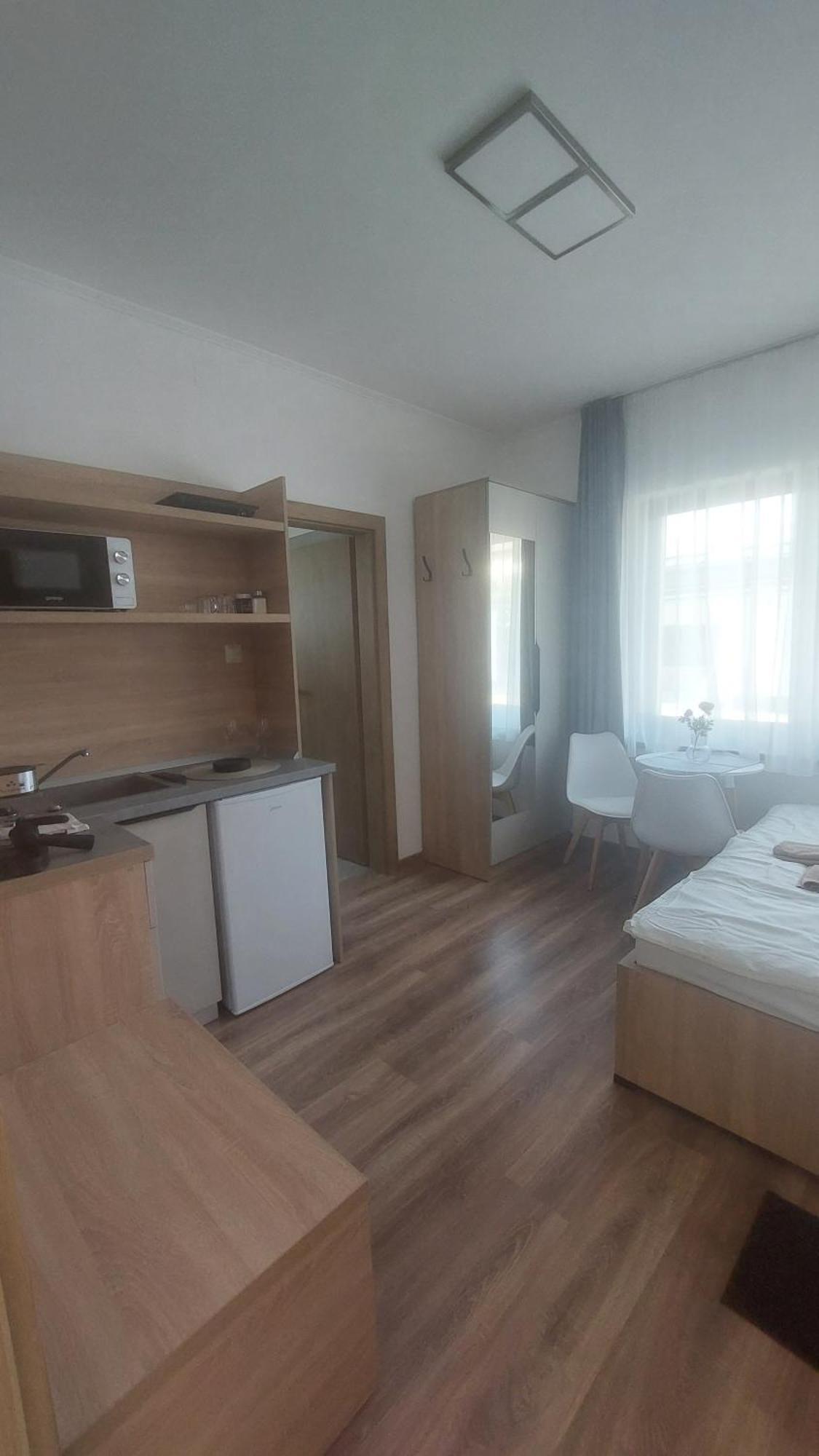 Csaladi Kikoeto Apartman غيولا المظهر الخارجي الصورة