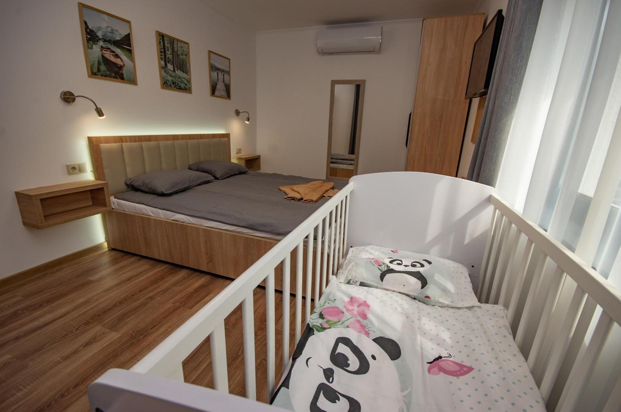 Csaladi Kikoeto Apartman غيولا المظهر الخارجي الصورة