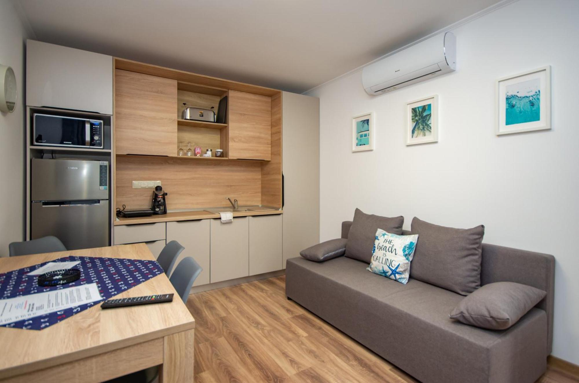 Csaladi Kikoeto Apartman غيولا المظهر الخارجي الصورة