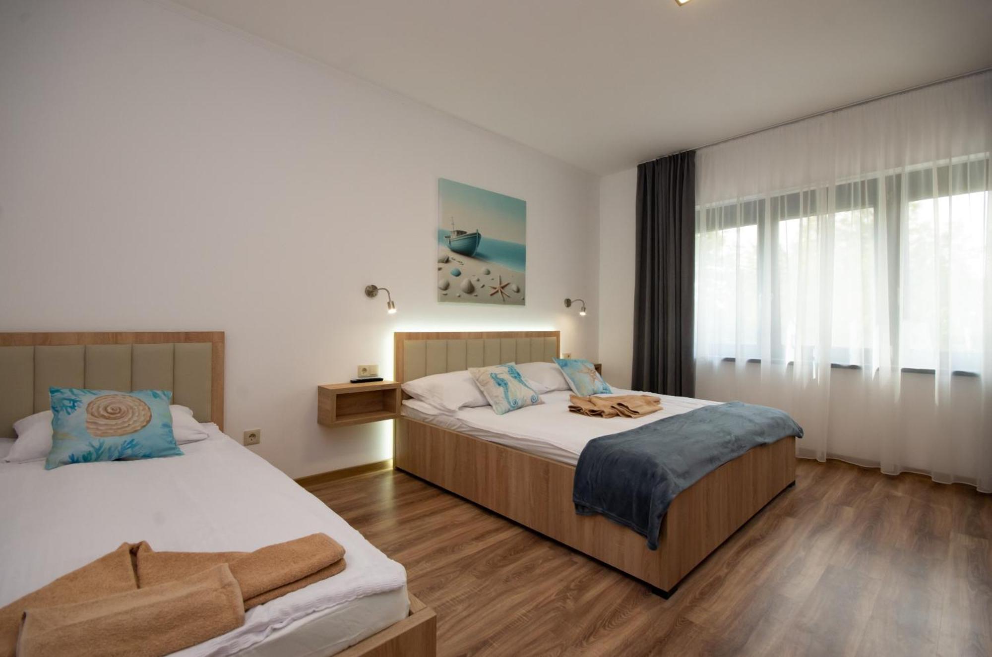 Csaladi Kikoeto Apartman غيولا المظهر الخارجي الصورة
